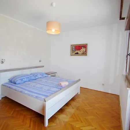 Fuer 6 Personen Und 2 In Pula, Istrien Istrische Riviera プーラ